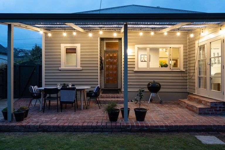 Photo of property in 20 Coughtrey Street, Saint Clair, Dunedin, 9012