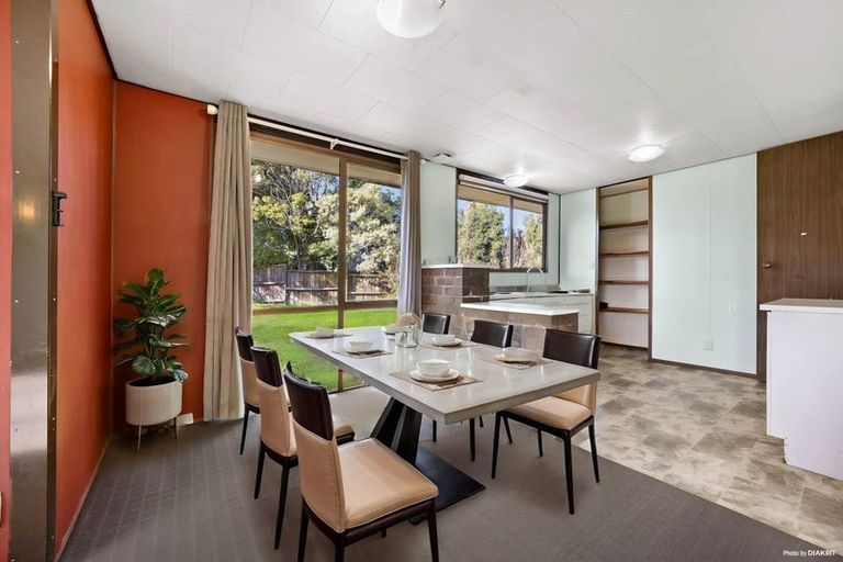 Photo of property in 141 Moire Road, West Harbour, Auckland, 0618