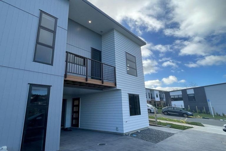 Photo of property in 2 Equine Way, Brookfield, 3110