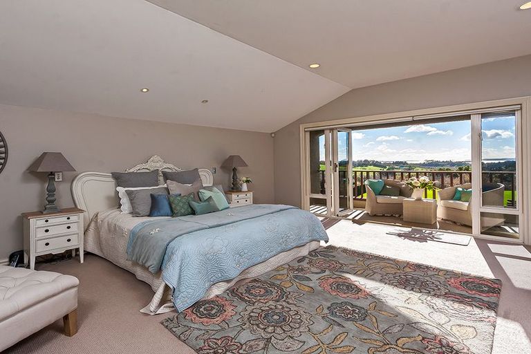 Photo of property in 21 Potts Road, Whitford, Howick, 2571