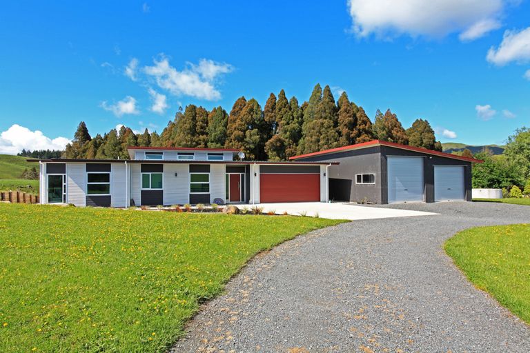 Photo of property in 11 Mangakino Road, Raglan, 3295