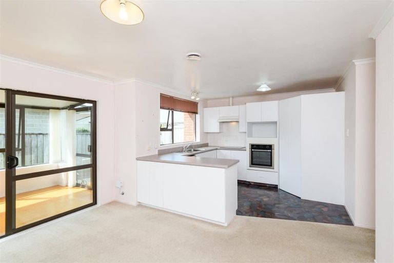 Photo of property in 1 Mcilwaine Place, Marton, 4710