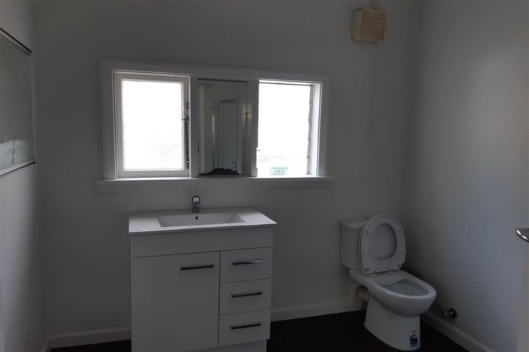 Photo of property in 10 Idris Road, Fendalton, Christchurch, 8052