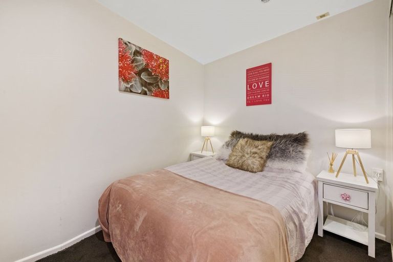 Photo of property in Terrace Garden Apartments, 13b/120 The Terrace, Wellington Central, Wellington, 6011