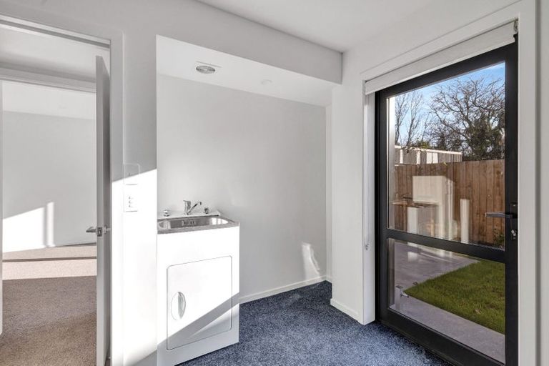 Photo of property in 3/25 Vagues Road, Northcote, Christchurch, 8052