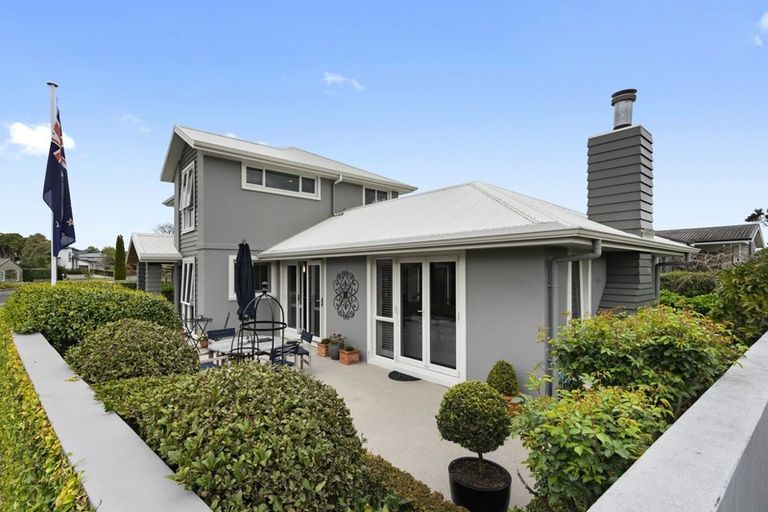 Photo of property in 25a Riverview Terrace, Fairfield, Hamilton, 3214