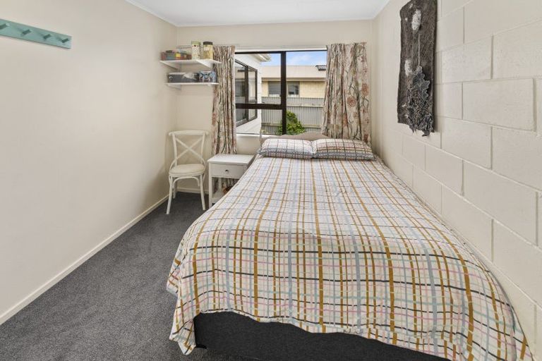 Photo of property in 2/64 Fergusson Street, Stoke, Nelson, 7011