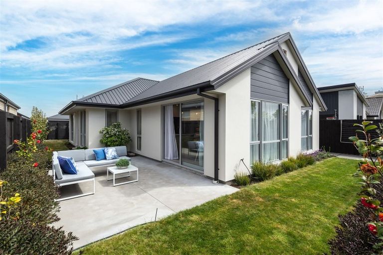Photo of property in 24 Horoeka Street, Avonhead, Christchurch, 8042
