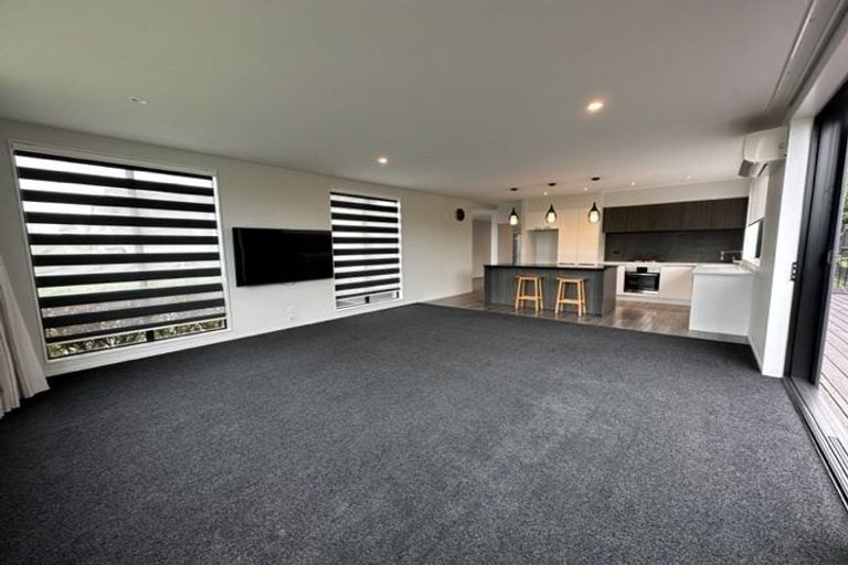 Photo of property in 81 Ridgedale Road, Silverdale, 0932