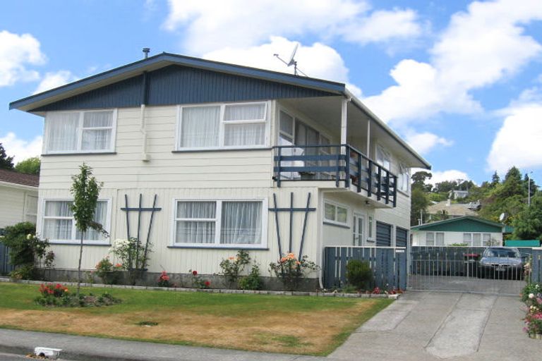 Photo of property in 26 Shanly Street, Brown Owl, Upper Hutt, 5018