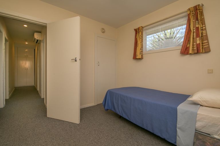 Photo of property in 41 Rowan Avenue, Aranui, Christchurch, 8061