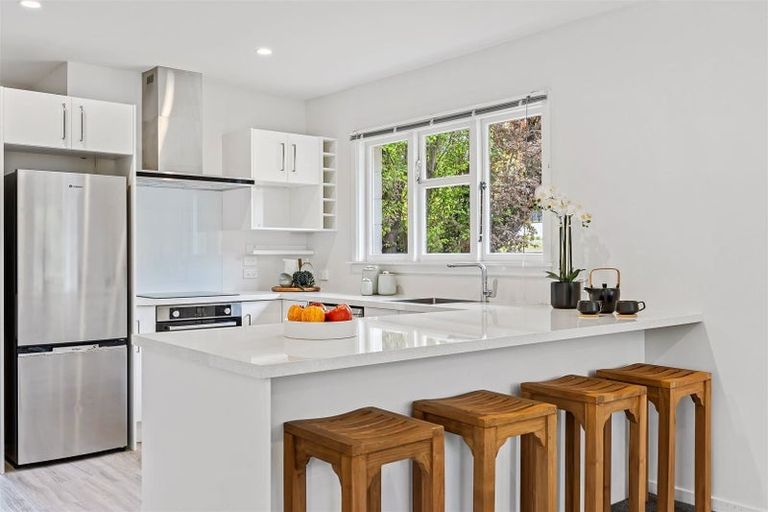 Photo of property in 23 Centaurus Road, Cashmere, Christchurch, 8022