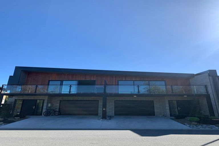 Photo of property in 6 Le Mans Grove, Cromwell, 9384