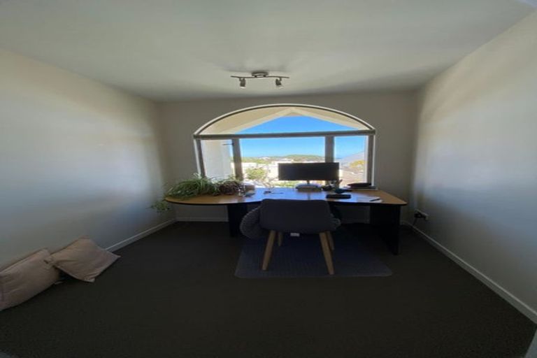 Photo of property in 24 Jordan Street, Island Bay, Wellington, 6023