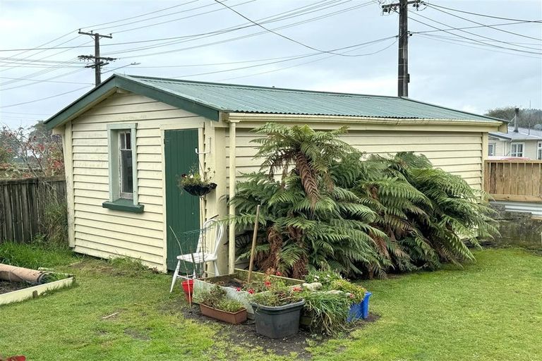 Photo of property in 33 Macdougall Avenue, Dunollie, Runanga, 7803