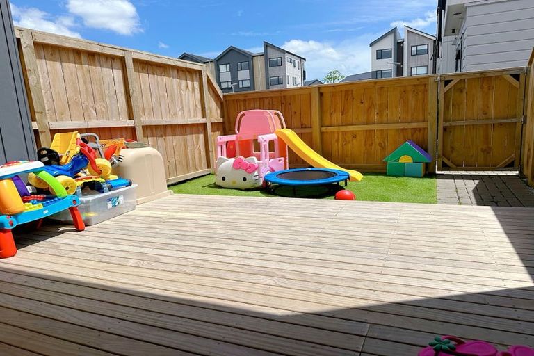 Photo of property in 30/36 Westgate Drive, Westgate, Auckland, 0614