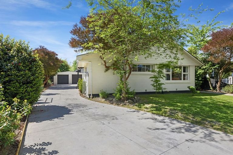 Photo of property in 70 Woodbury Street, Russley, Christchurch, 8042