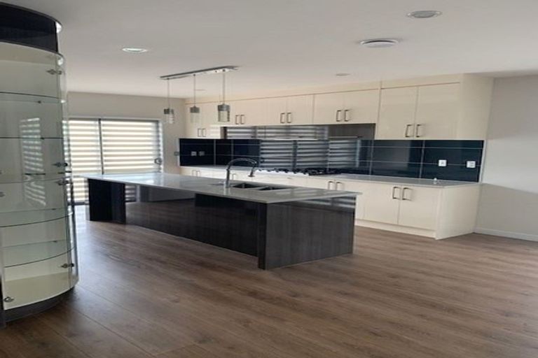 Photo of property in 18 Listack Drive, Flat Bush, Auckland, 2019