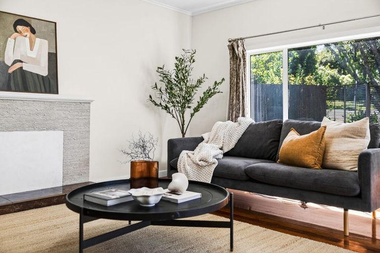 Photo of property in 20 Peter Terrace, Castor Bay, Auckland, 0620