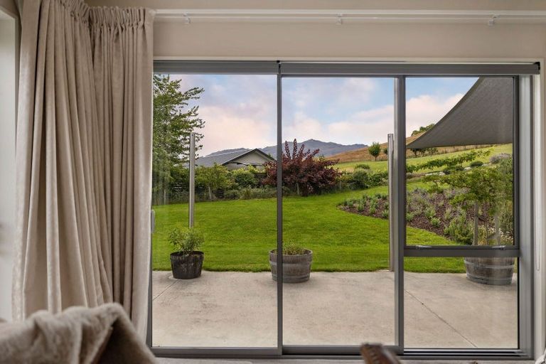 Photo of property in 44 Springbank Grove, Lower Shotover, Queenstown, 9371