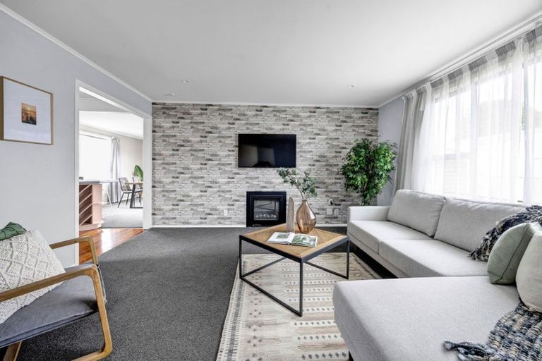 Photo of property in 14 Karaka Street, Merrilands, New Plymouth, 4312