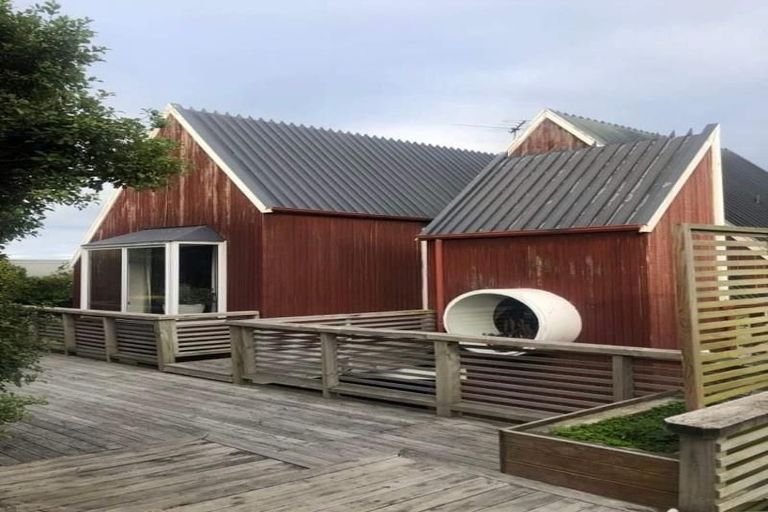 Photo of property in 1/99 Major Hornbrook Road, Mount Pleasant, Christchurch, 8081