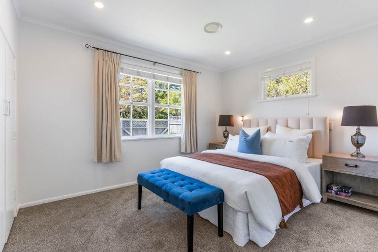 Photo of property in 16 Mawson Avenue, Torbay, Auckland, 0630
