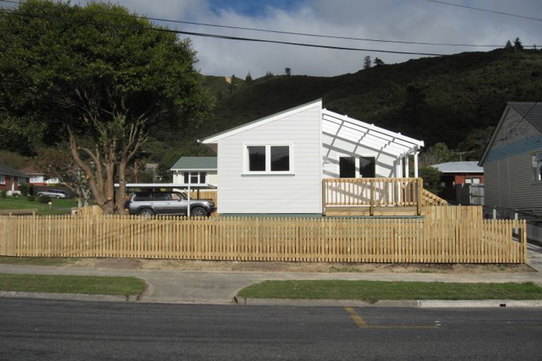 Photo of property in 34 Hay Street, Naenae, Lower Hutt, 5011