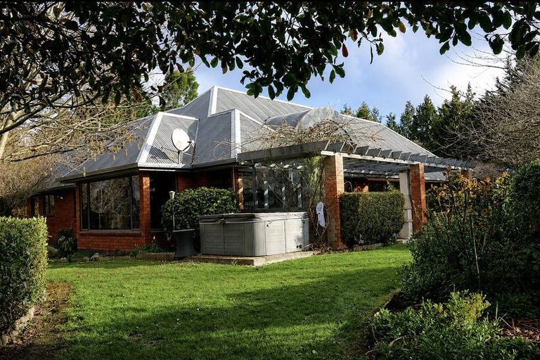 Photo of property in 90 Spur Road, Hadlow, Timaru, 7975