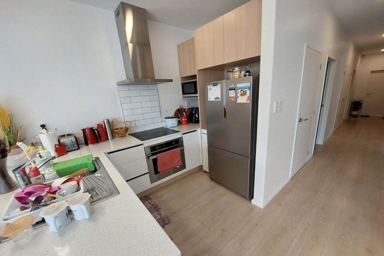 Photo of property in 130 Tarapuka Road, Westgate, Auckland, 0814