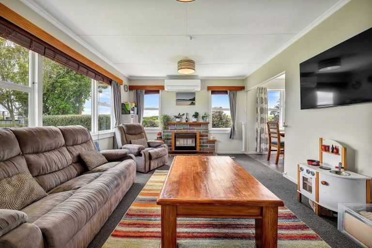 Photo of property in 100 Stanners Street, Eltham, 4322