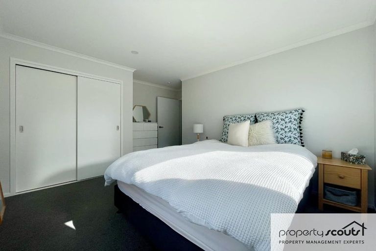 Photo of property in 20 Discovery Place, Marfell, New Plymouth, 4310