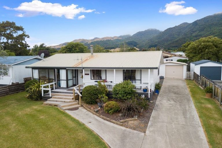 Photo of property in 32 Stirling Street, Te Aroha, 3320