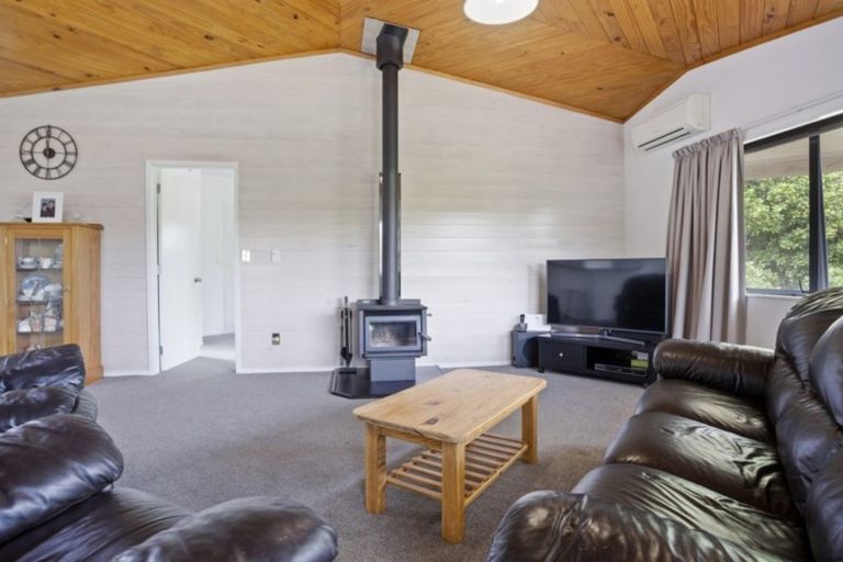 Photo of property in 12 Pohutukawa Drive, Athenree, Katikati, 3177