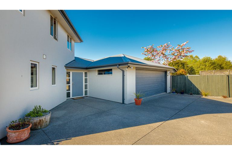 Photo of property in 692a Avonside Drive, Avonside, Christchurch, 8061