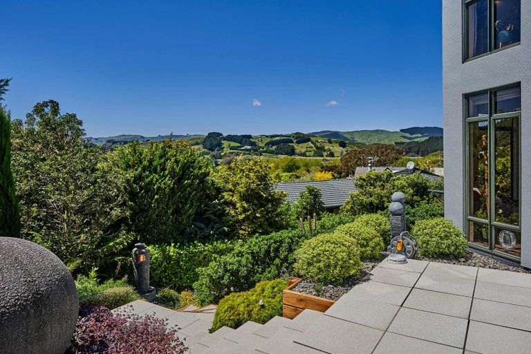 Photo of property in 17 Voyager Way, Whitby, Porirua, 5024