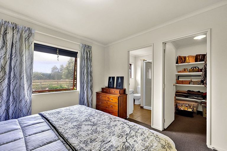 Photo of property in 320 Austin Road, Normanby, Hawera, 4673