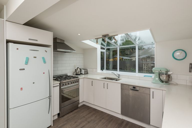 Photo of property in 79 Petrie Street, Richmond, Christchurch, 8013