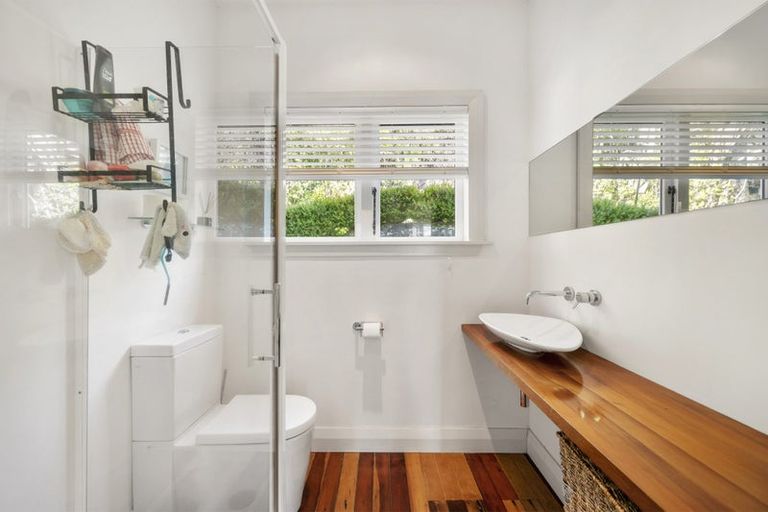 Photo of property in 28 Buckingham Street, Melrose, Wellington, 6023