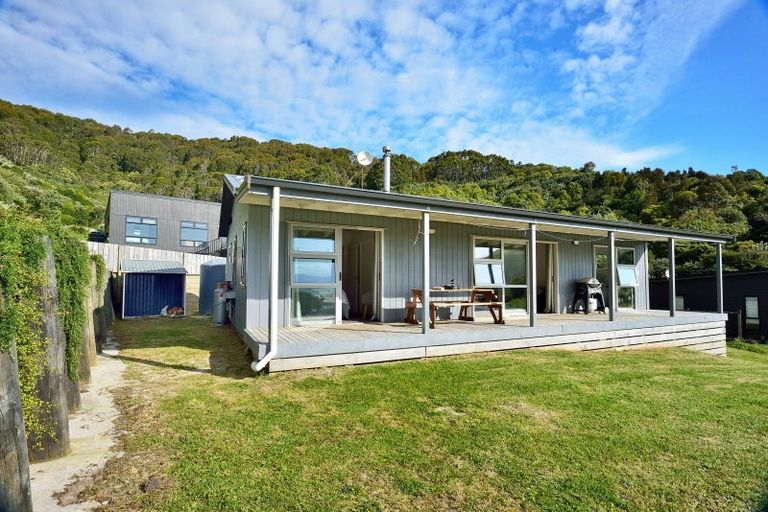 Photo of property in 9 Seaview Drive, Mahia, Nuhaka, 4198