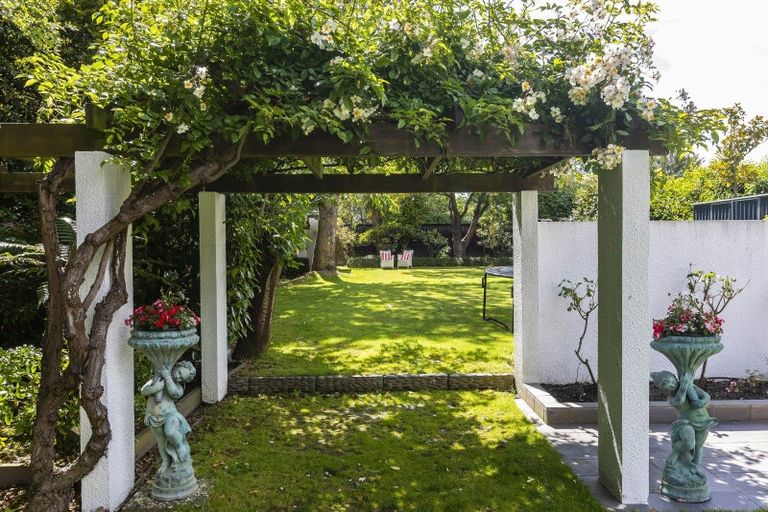 Photo of property in 36 Jacksons Road, Merivale, Christchurch, 8014