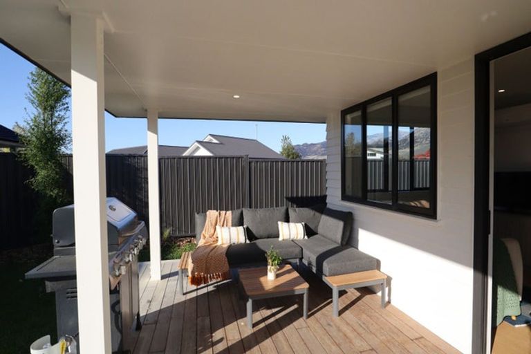 Photo of property in 26a-b Ethereal Crescent, Mount Pisa, Cromwell, 9383