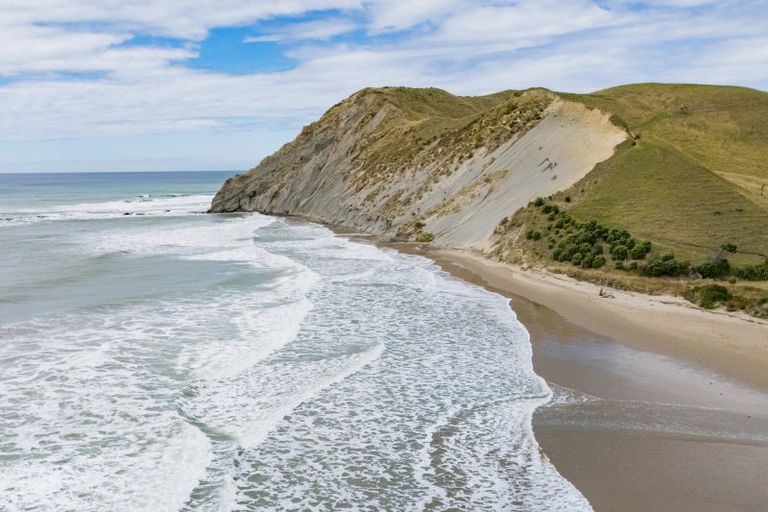 Photo of property in 436 Whangaehu Road, Porangahau, 4293