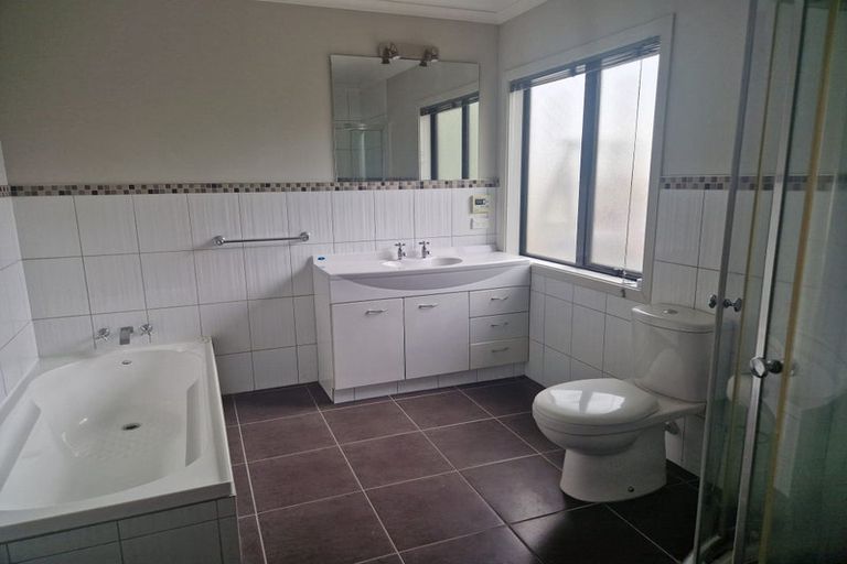 Photo of property in 35 Wilford Street, Wallaceville, Upper Hutt, 5018