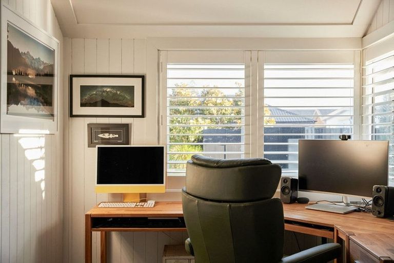 Photo of property in 28 Hanlow Place, Pyes Pa, Tauranga, 3112