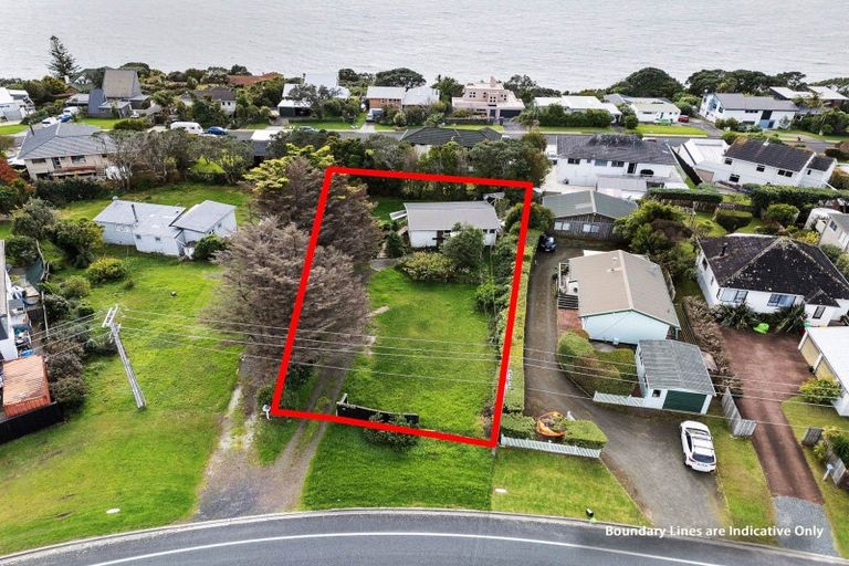 Photo of property in 1366 Whangaparaoa Road, Army Bay, Whangaparaoa, 0930