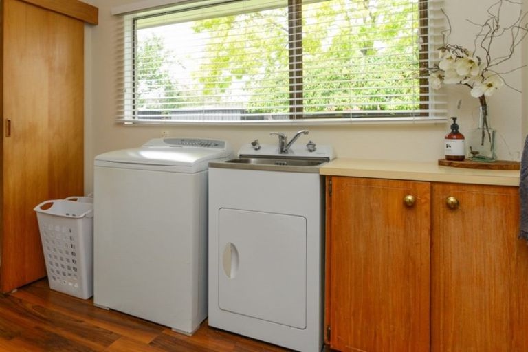 Photo of property in 22 Otatara Road, Taradale, Napier, 4112