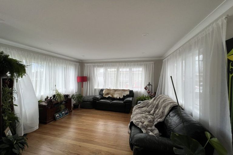 Photo of property in 28 Lemon Street, Otaki, 5512