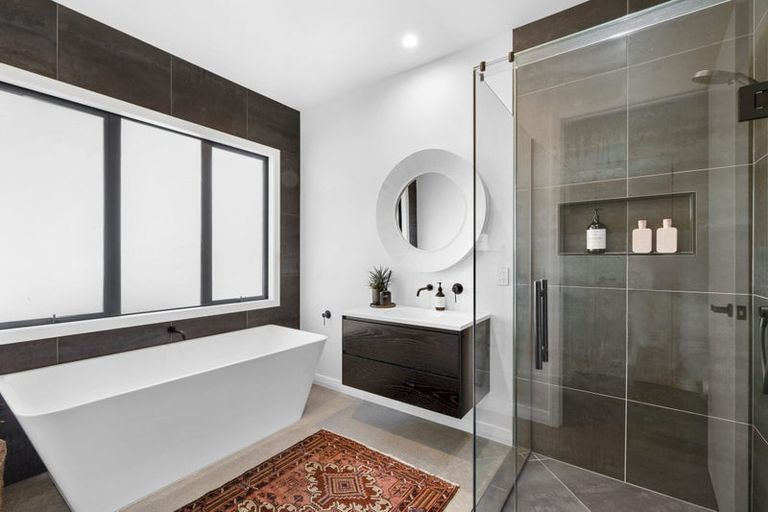 Photo of property in 106 Airport Drive, New Plymouth Airport, New Plymouth, 4373