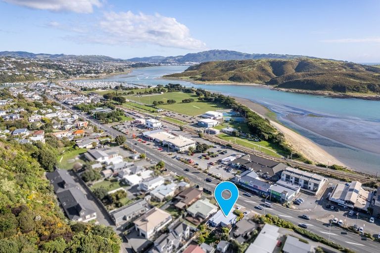 Photo of property in 126 Mana Esplanade, Paremata, Porirua, 5026